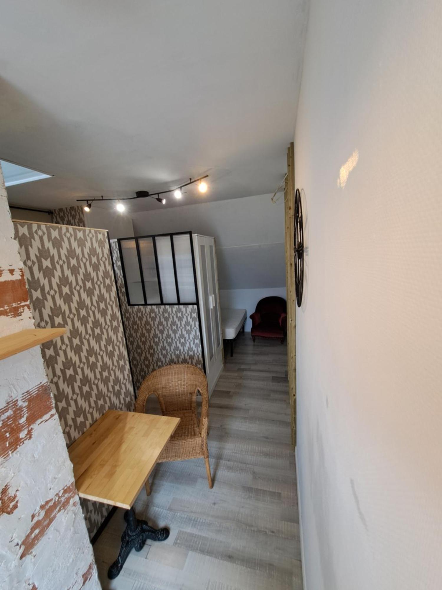 Studio D Hotes Карантек Екстер'єр фото